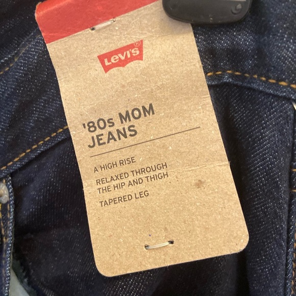 NWT Levi's® Premium 80’S MOM WOMEN'S JEANS Size 30 - Picture 8 of 8